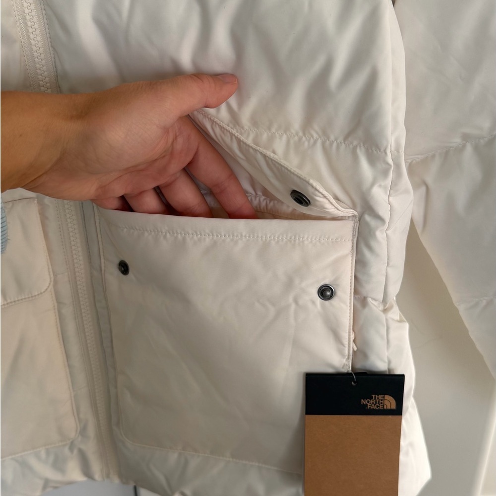 The North Face Women's Gotham Jacket in White Dune - Picture 6 of 12